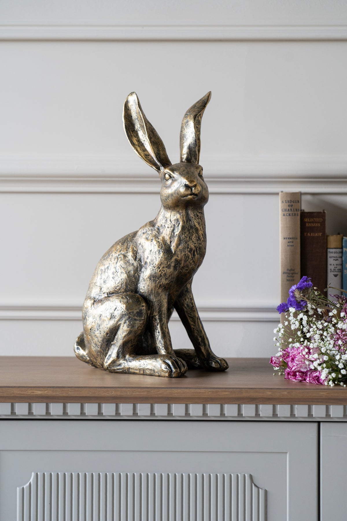 Antiqued Sitting Hare Sculpture – Large